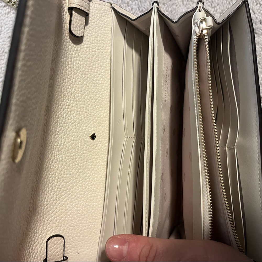Kate Spade Purse - Picture 4 of 9
